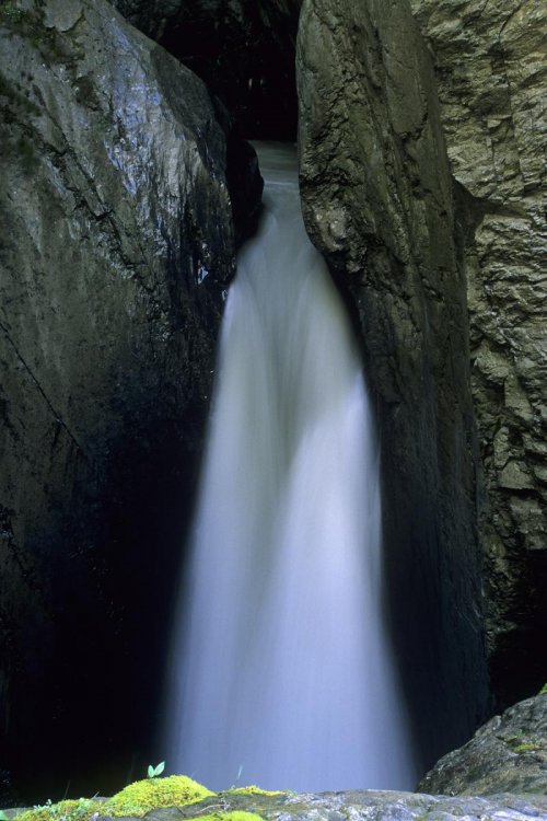 Cascade de Trümmelbacfälle (Suisse)(M 8273)