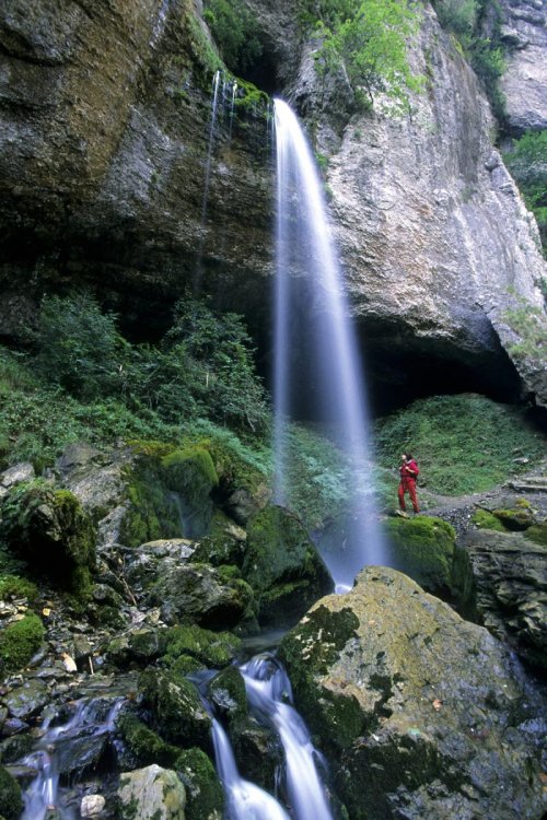 Source de Kakouetta (Pyrénées Atlantiques)(M 8712)