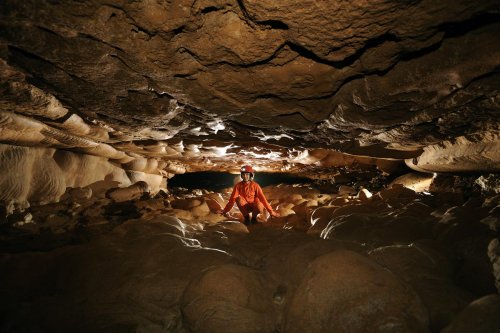 Event du pont de Rodel (Gard). Progression dans un laminoire (Juillet 2008, Nikon D3)(S 2008-0806)
