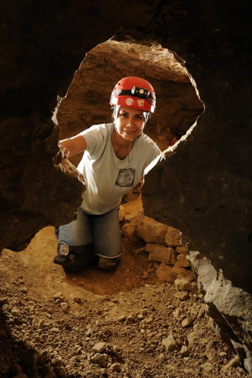 Houston (Texas) - Passage en trou de serrure dans Robber Baron Cave.(SPE 09-0156)