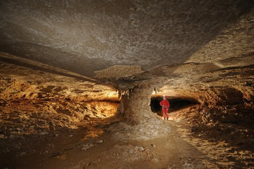 Mammoth Cave (Kentucky) - Pilier de gypse dans Turner Avenue.(SPE 09-0298)