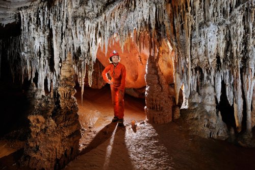 Cueva de Santo Tomas Expédition Cuba 2012 - Team La Salle. Spéléo dans galerie concrétionnée.(SP-12-0241)