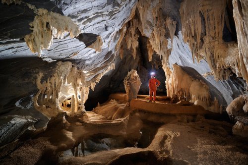 Cueva de Santo Tomas Expédition Cuba 2012 - Team La Salle. Spéléo dans la galerie des gours.(SP-12-0352)