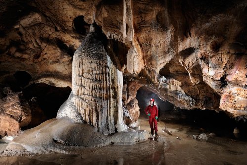 Pestera Magura (Roumanie) - Massif stalagmitique(SP-12-0703)
