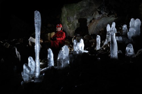 Ghetorul Vartop (Roumanie) - Stalagmites de glace(SP-12-0788)