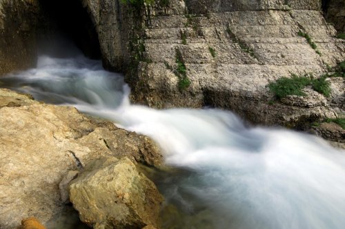 Source à proximité de Fakra (Liban)(V 06-0233)