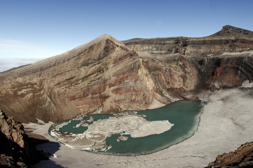 Russie. Kamtchatka. Lac de cratère du volcan Gorely.(V 2006-0557)