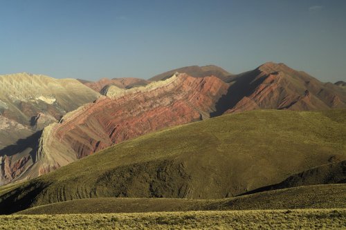 Argentine. Montagnes colorées dans la région de Humahuaca.(V 2007-0926)