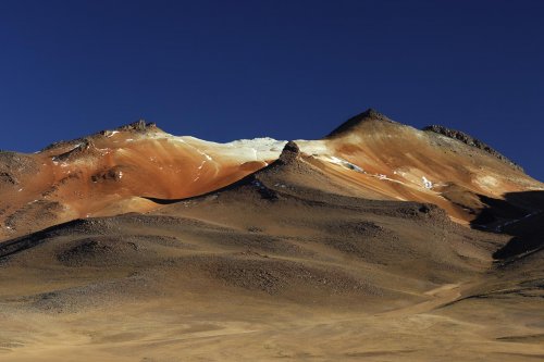 Bolivie. Altiplano. Montagnes ryolitiques entre la Laguna Verde et la Laguna Colorada.(V 2007-1371)