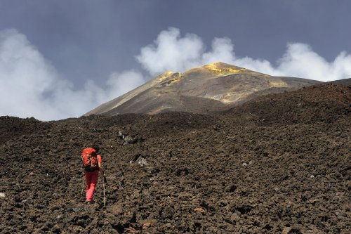 Volcan de l'Etna (Sicile, Italie) - Champ de lave aa, au pied du cratère sud.(vo-08-0311)