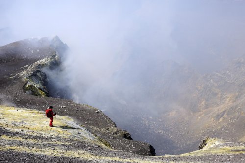 Volcan de l'Etna (Sicile, Italie) - Bouche du cratère (vo-08-0341)