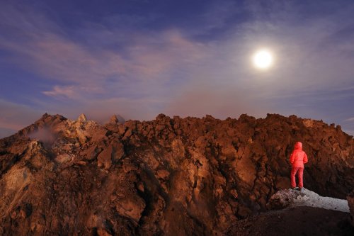 Java. Dôme de lave au sommet du Mérapi (2914 m).(VOY 09-0345)