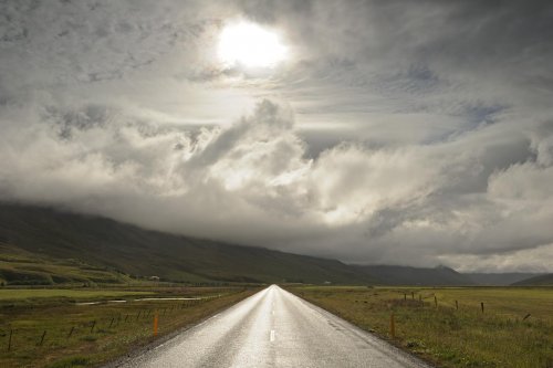Route n°1 dans la région d'Akureri.(VOY 10-0290)