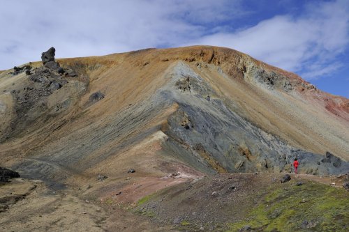 Landmannalaugar. Montagne de Brennisteinsalda (la montagne aux sorcières).(VOy 10-0741)