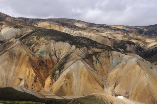 Landmannalaugar. Montagnes ryolithiques colorées.(VOY 10-0791)