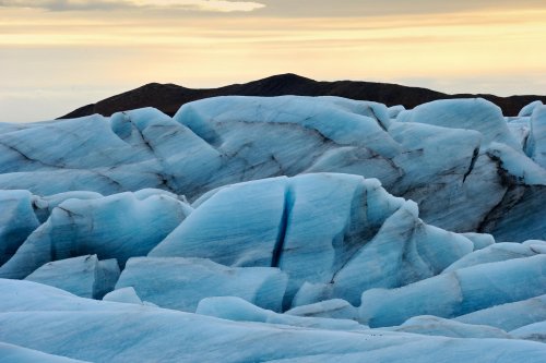 Islande (Skaftafell) : blocs de glace dans la lagune au pied du glacier du Svinafellsjokull(VO 11-0082)