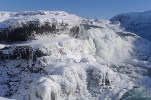 Islande - Cascade de Gullfoss prise par la glace(VO 11-0500)