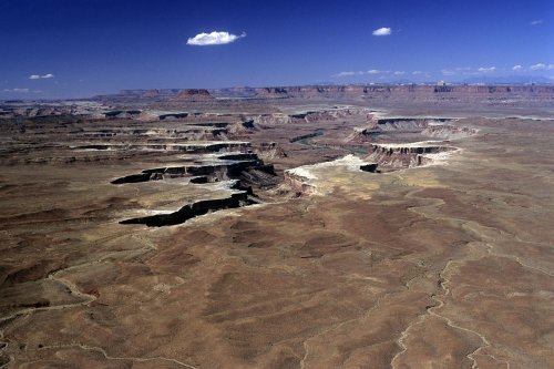 Canyonland National Park (Utah). Plateau de White Rim vu de Green River Overlook.(V 09143)