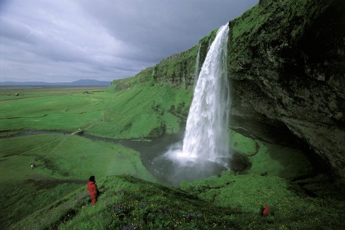 Islande. Cascade de Seljalandafoss. (V 09842)