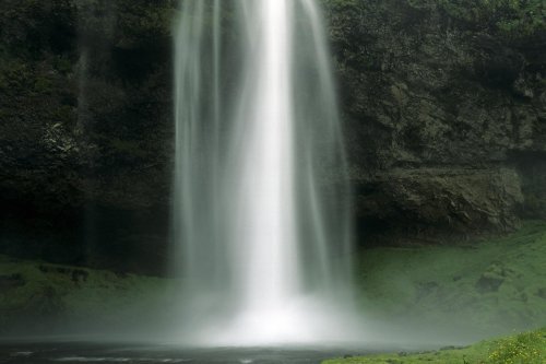Islande Cascade de Seljalandafoss.(V 09851)