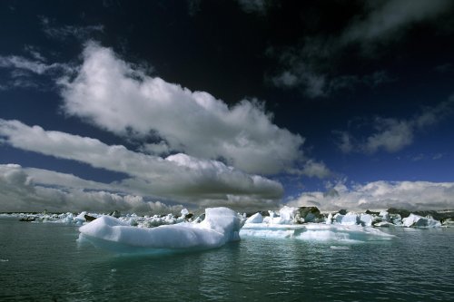 Islande. Lagon glaciaire de Jökulsarlon.(V 09991)
