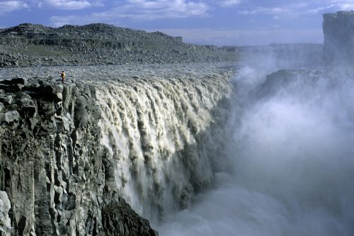 Islande. Cascade de Detifoss.(V 10301)