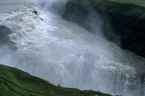 Islande. Cascade de Gulfoss.(V 10842)