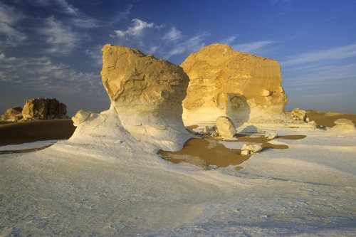 Pitons rocheux de El Akabat au coucher du soleil(V 13845)