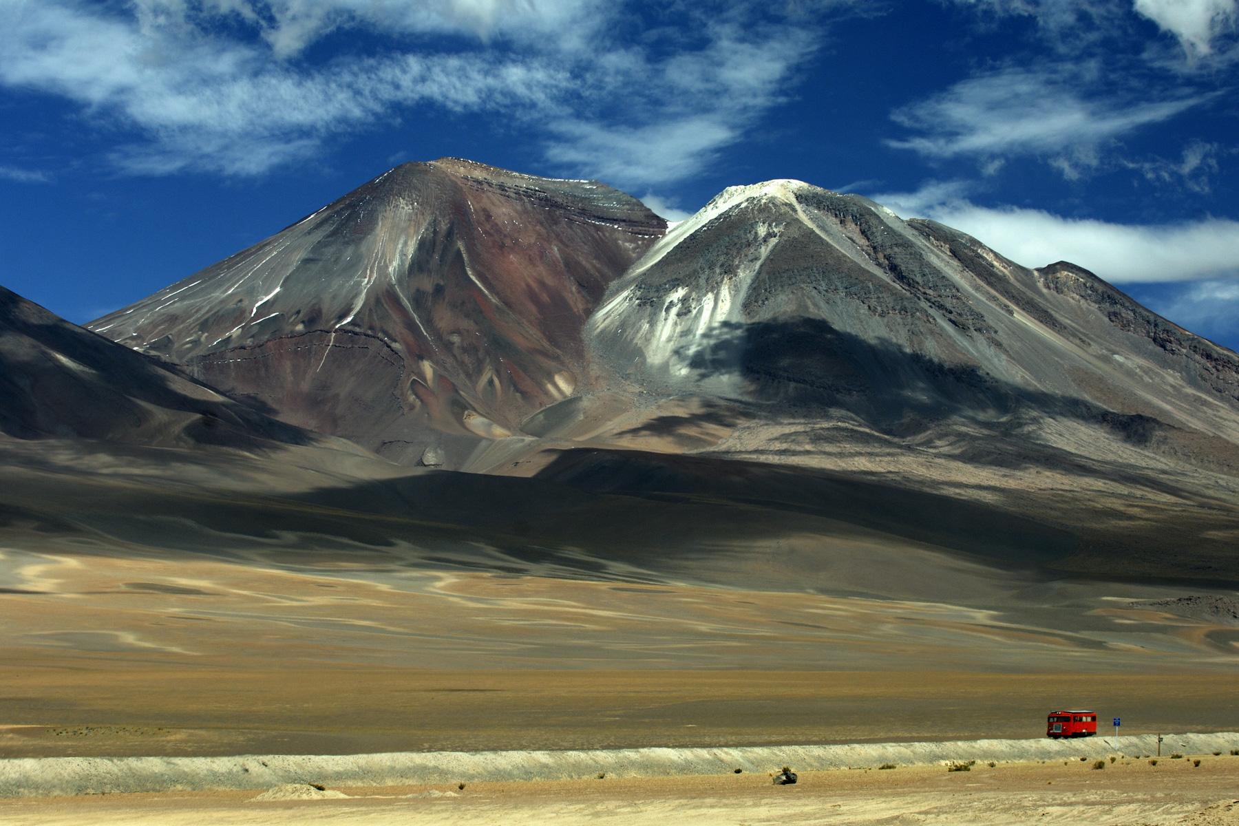Chili. Altiplano. Montagnes dans la région de Cebollar.