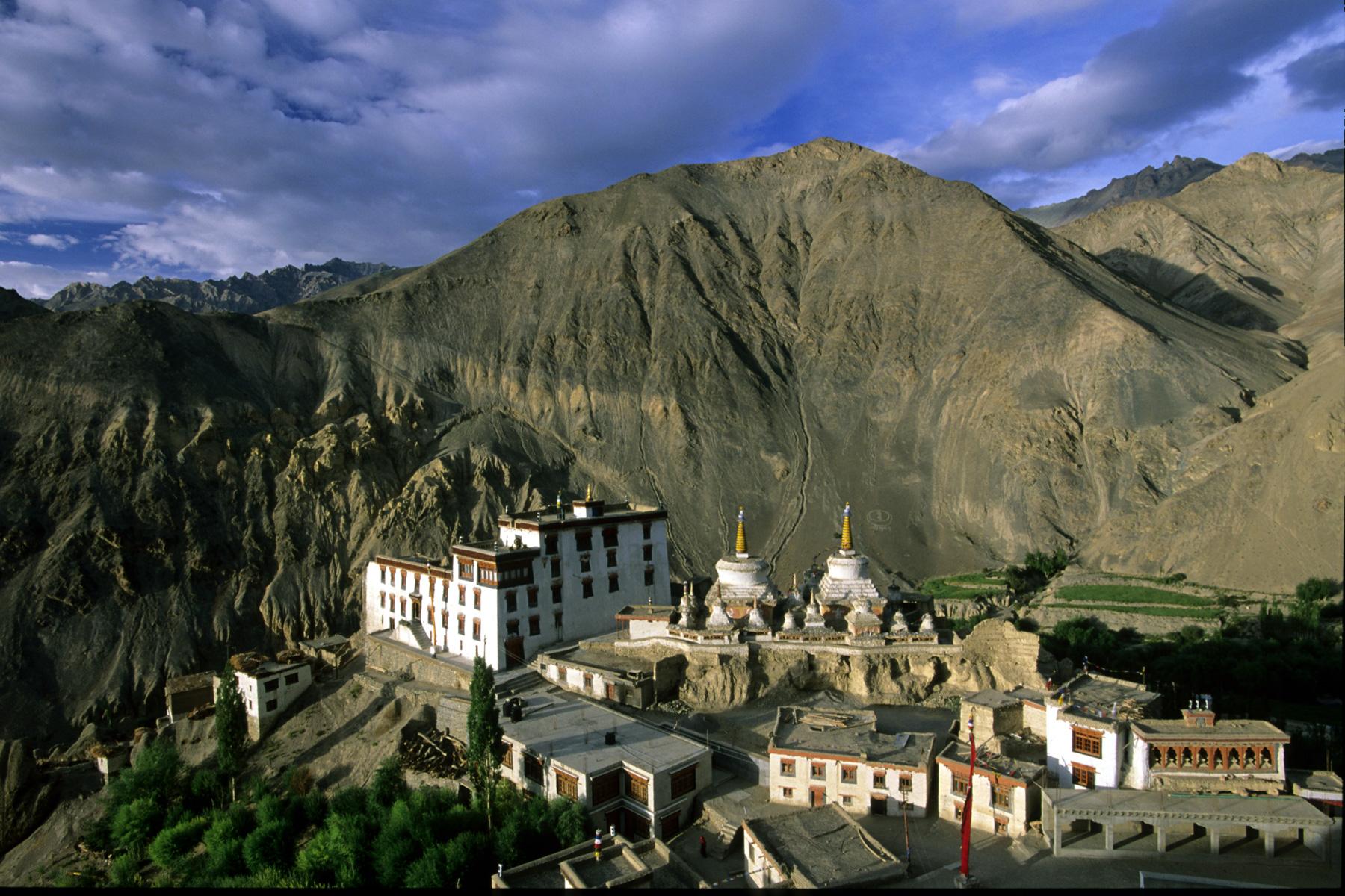 Laddakh.Trek Lamayuru - Padum. Village et monastère de Lamayuru.